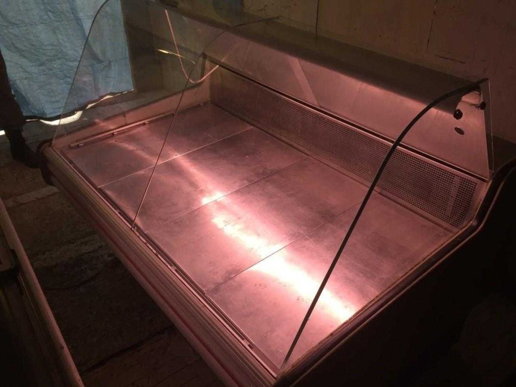 Витрина-прилавок холодильная Cryspi впс