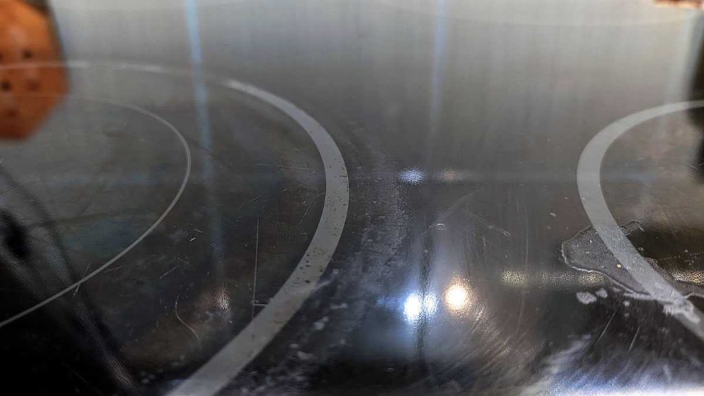 Как и чем очистить электрическую плиту