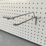 Крючок серый