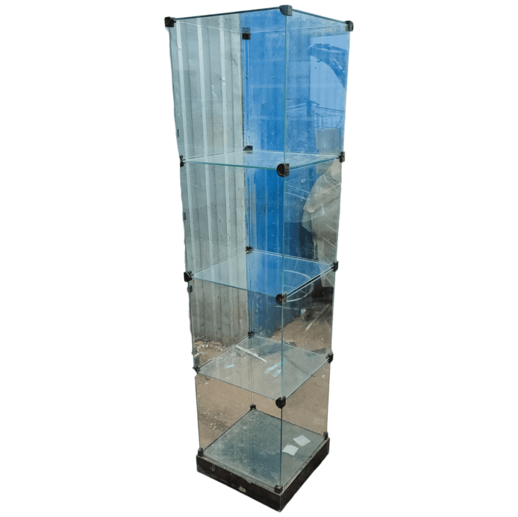 Витрина стеклянные кубы