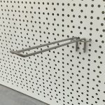 Крючок серый