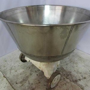 Дежа подкатная на колесах