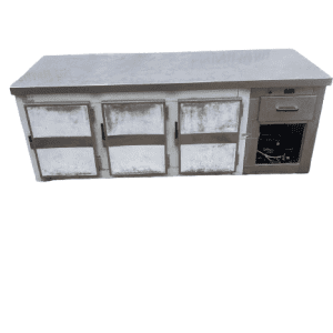 Стол холодильный 3 двери 87/224/80