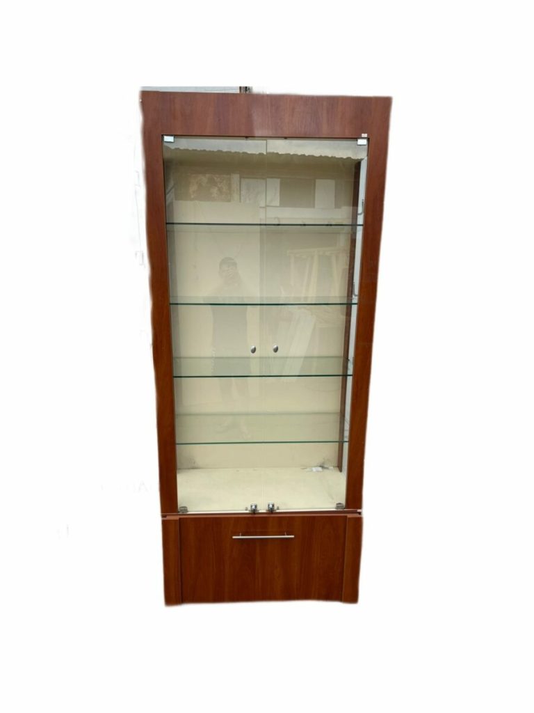 Стойка витрина