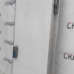 Дверь холодильная накладная