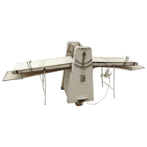 Машина тестораскаточная МНРТ 130/600