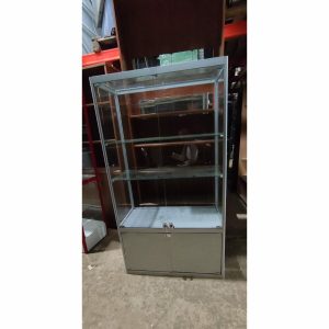 Стойка витрина стекло металл 90/40/166 двери 4 серая 3 полки
