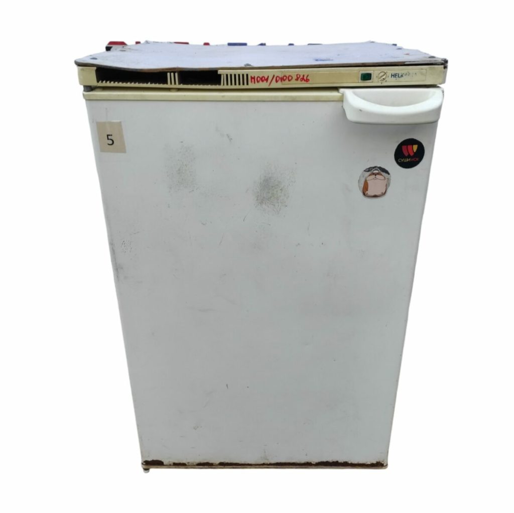 Шкаф холодильный Helkama HJK 165 a vasen