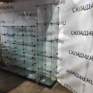 Витрина стеклянные кубы 44/44/215