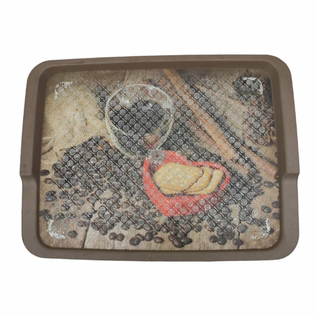 Поднос пластиковый бежевый