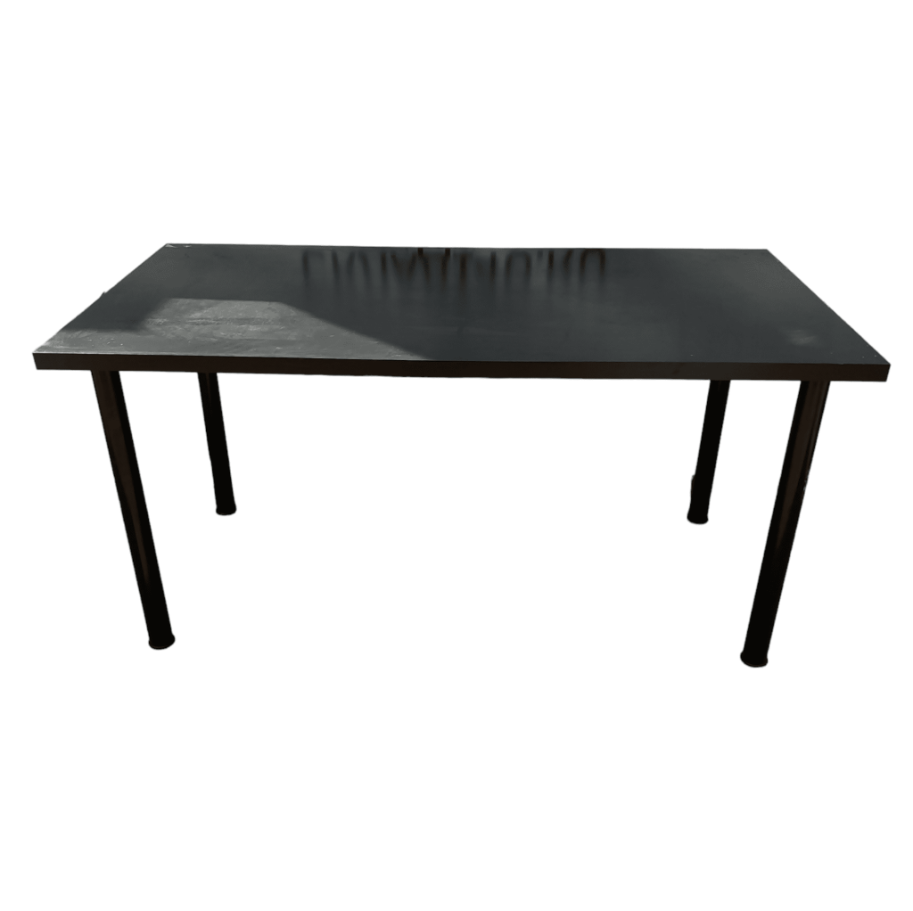 Стол Вика Амон 150