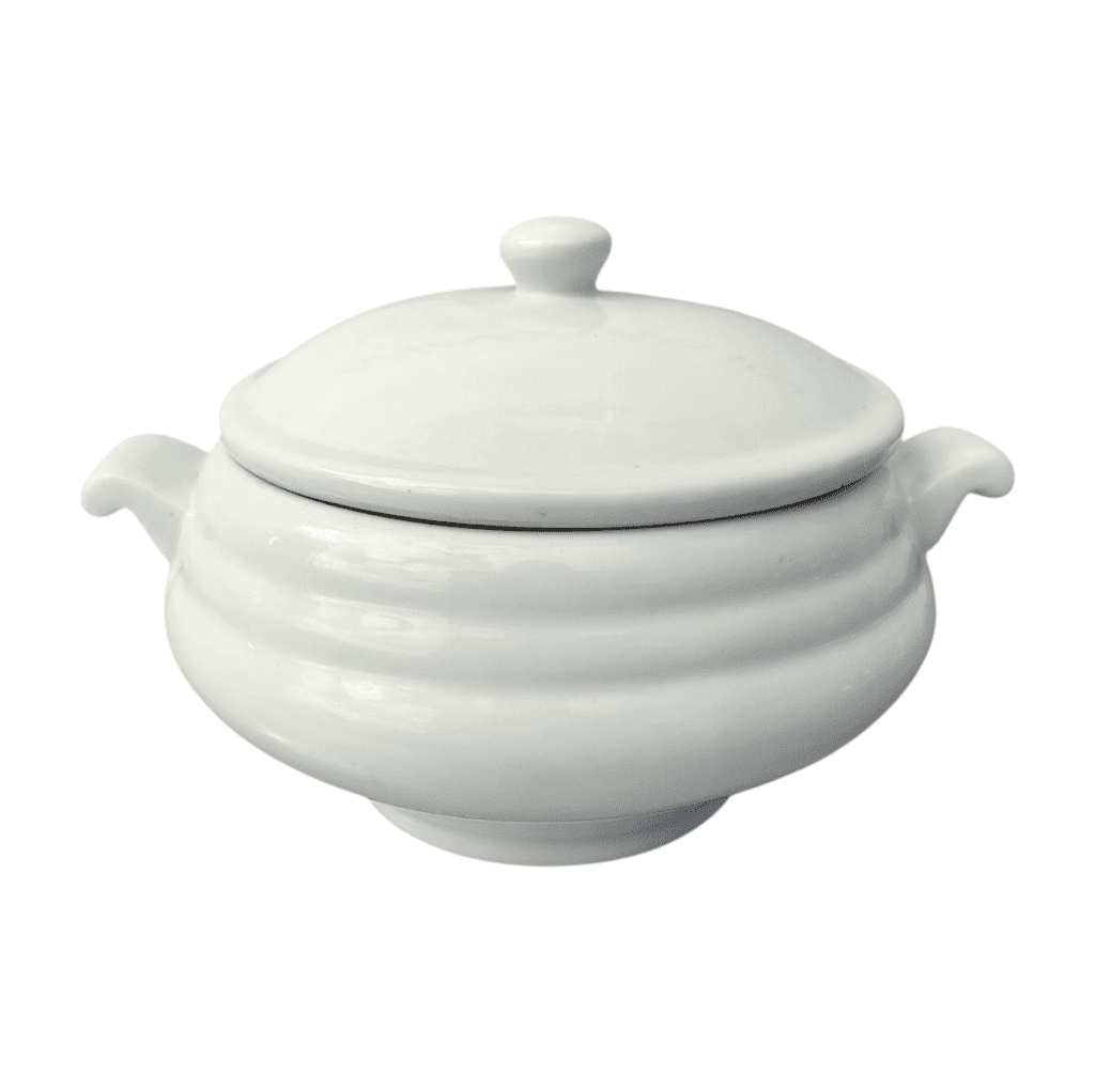 Супница с крышкой